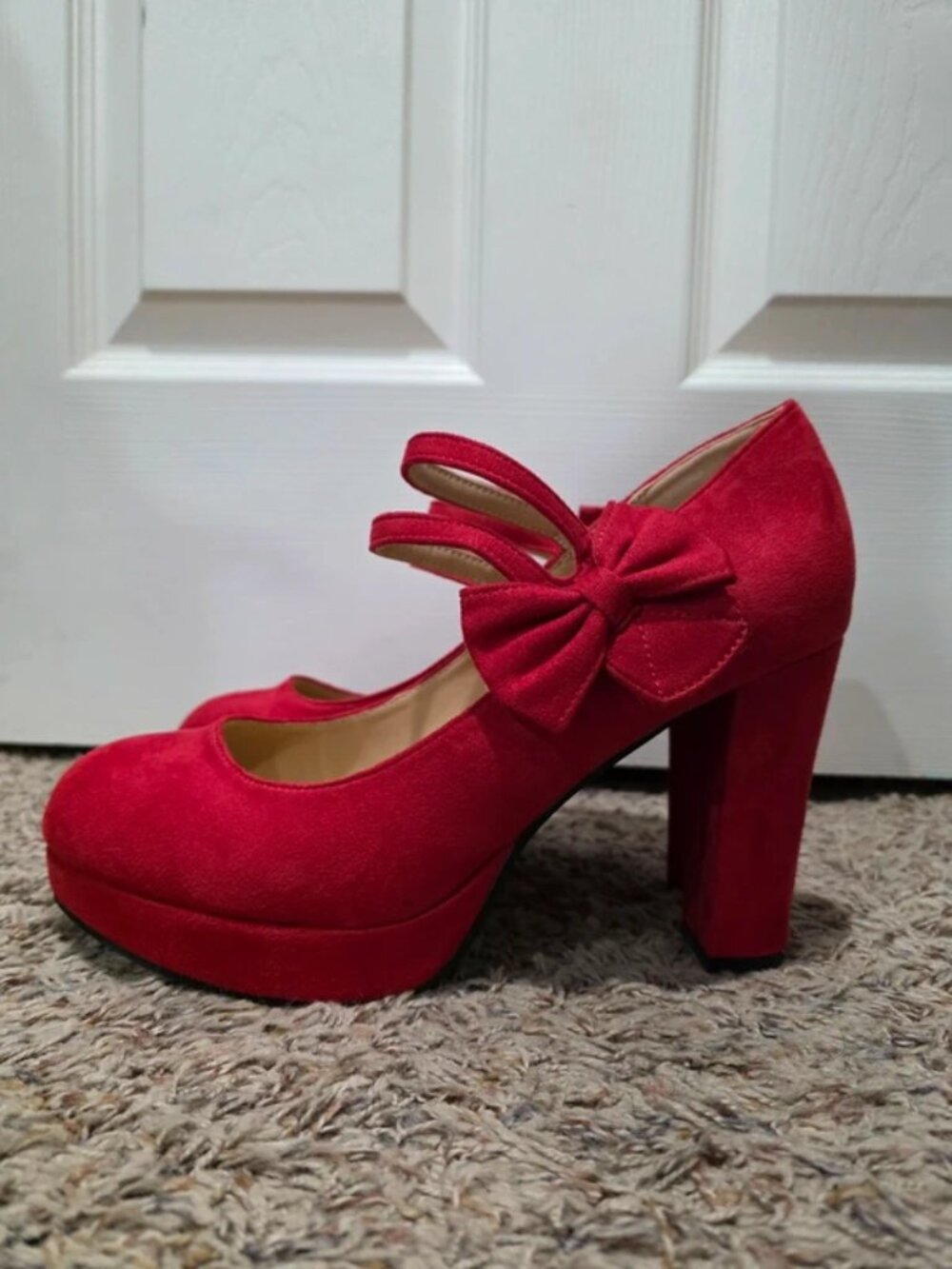 Red Heels - Picture 1 of 3